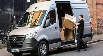 Courier drivers: the unsung heroes of modern logistics